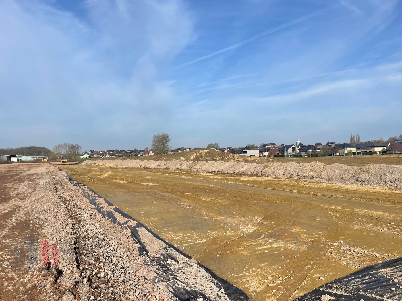 BEDRIJFSGEBOUW OP MAAT van 827m² met 207 m² kantoorruimte - photo 3