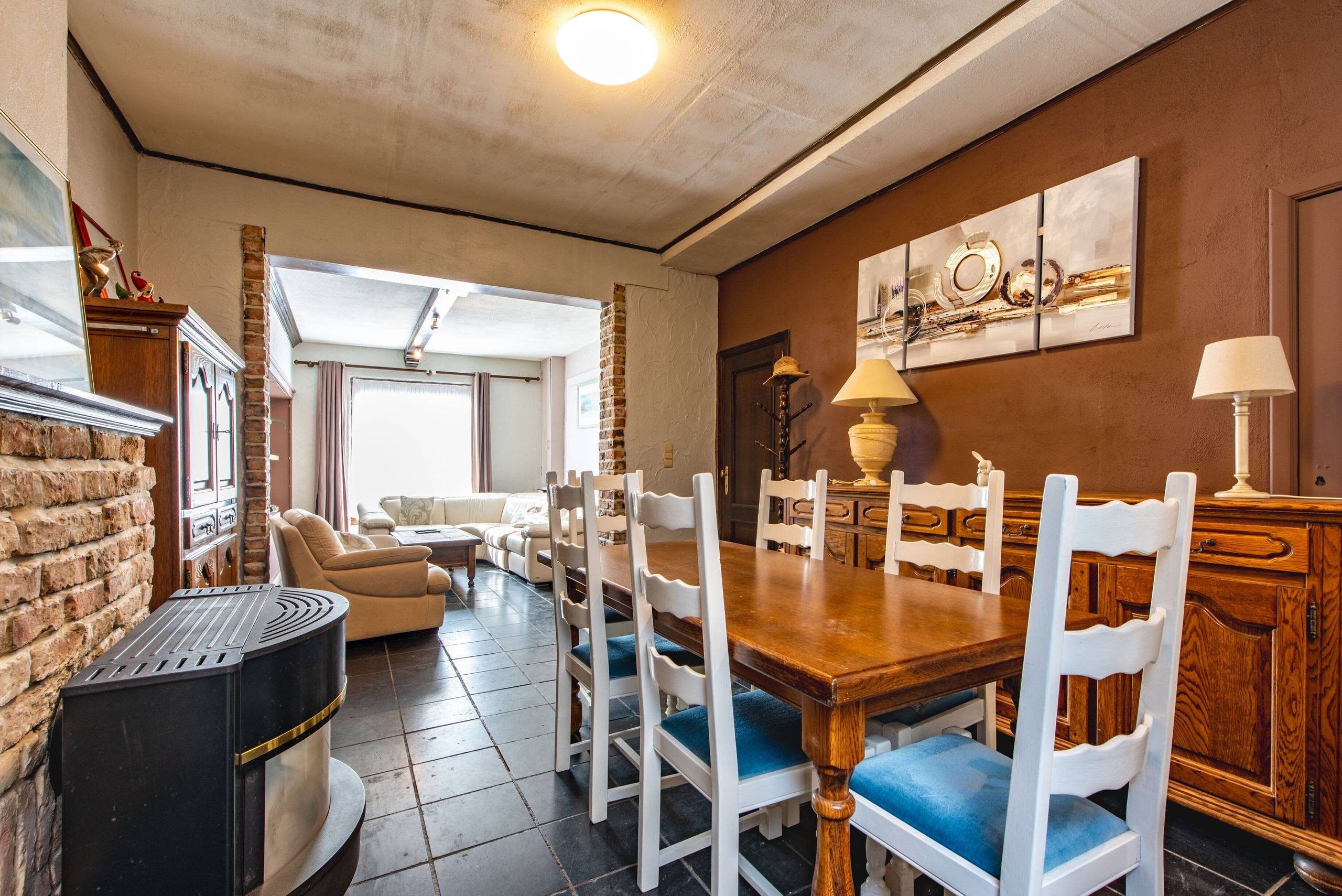 Knusse rijwoning met 2 slaapkamers te huur in het centrum van Diksmuide - foto 5