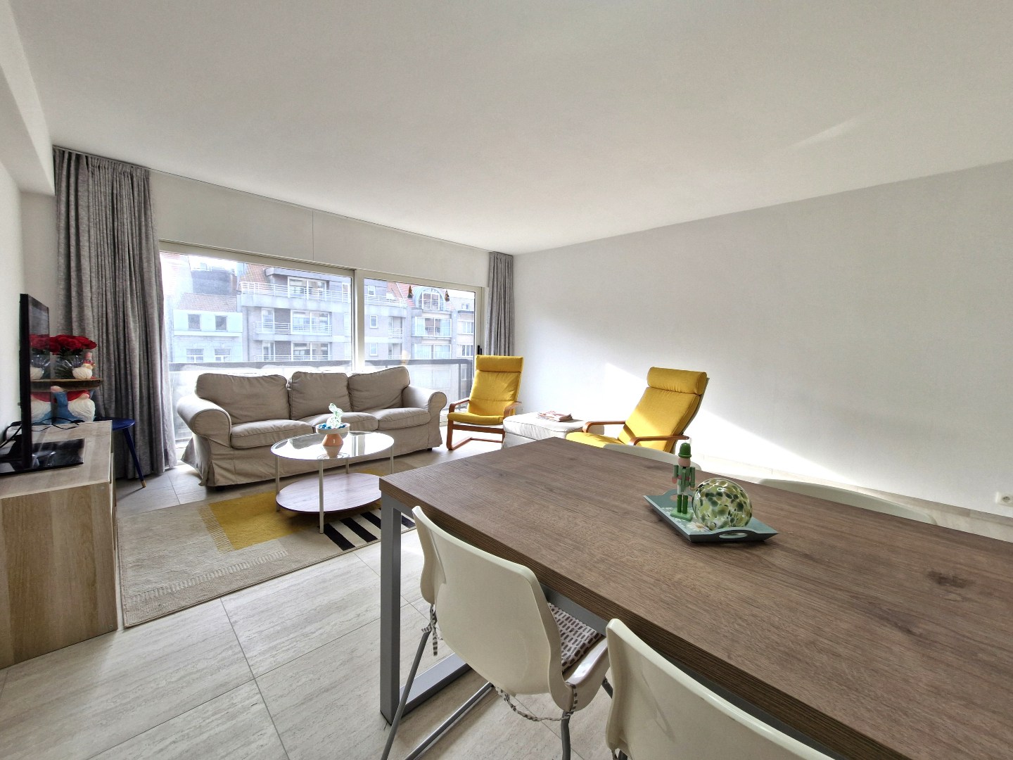 Gerenoveerd appartement aan de achterzijde van de zeedijk. - foto 4
