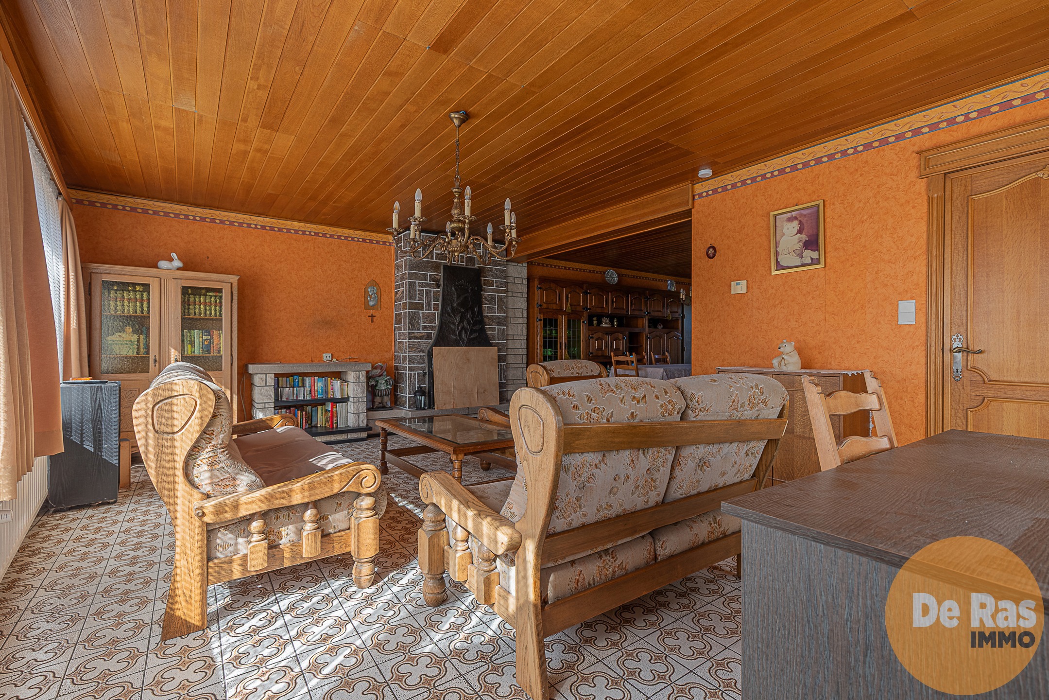 LIEDEKERKE - Ruime renovatiewoning met garage op toplocatie  - foto 5