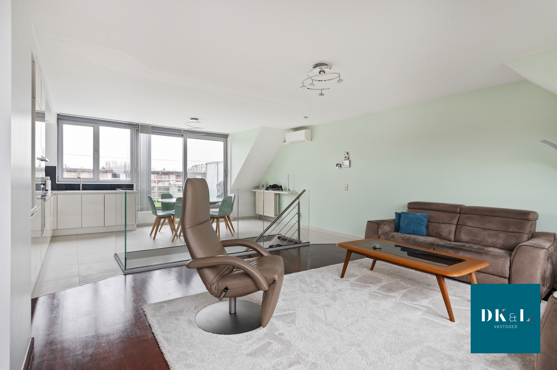 Stijlvol duplexappartement met ruim terras en garage - foto 4