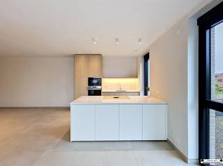 Modern nieuwbouwappartement met 2 slaapkamers in het hart van Gooreind in Project GoorbosIn het centrum van Gooreind, in het recente en kwalitatieve...
