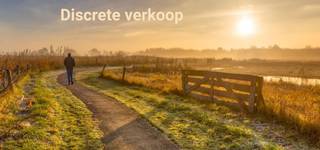 Ruime casco woning op een totale oppervlakte van 2.224 m² op unieke locatie in Zwevezele.Ontdek deze L-vormige casco woning, gelegen nabij...