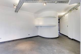 Deze veelzijdige studio met praktijk- of bureelruimte, gelegen in Borgerthout, is nu te koop op een zeer goede locatie met uitstekende...