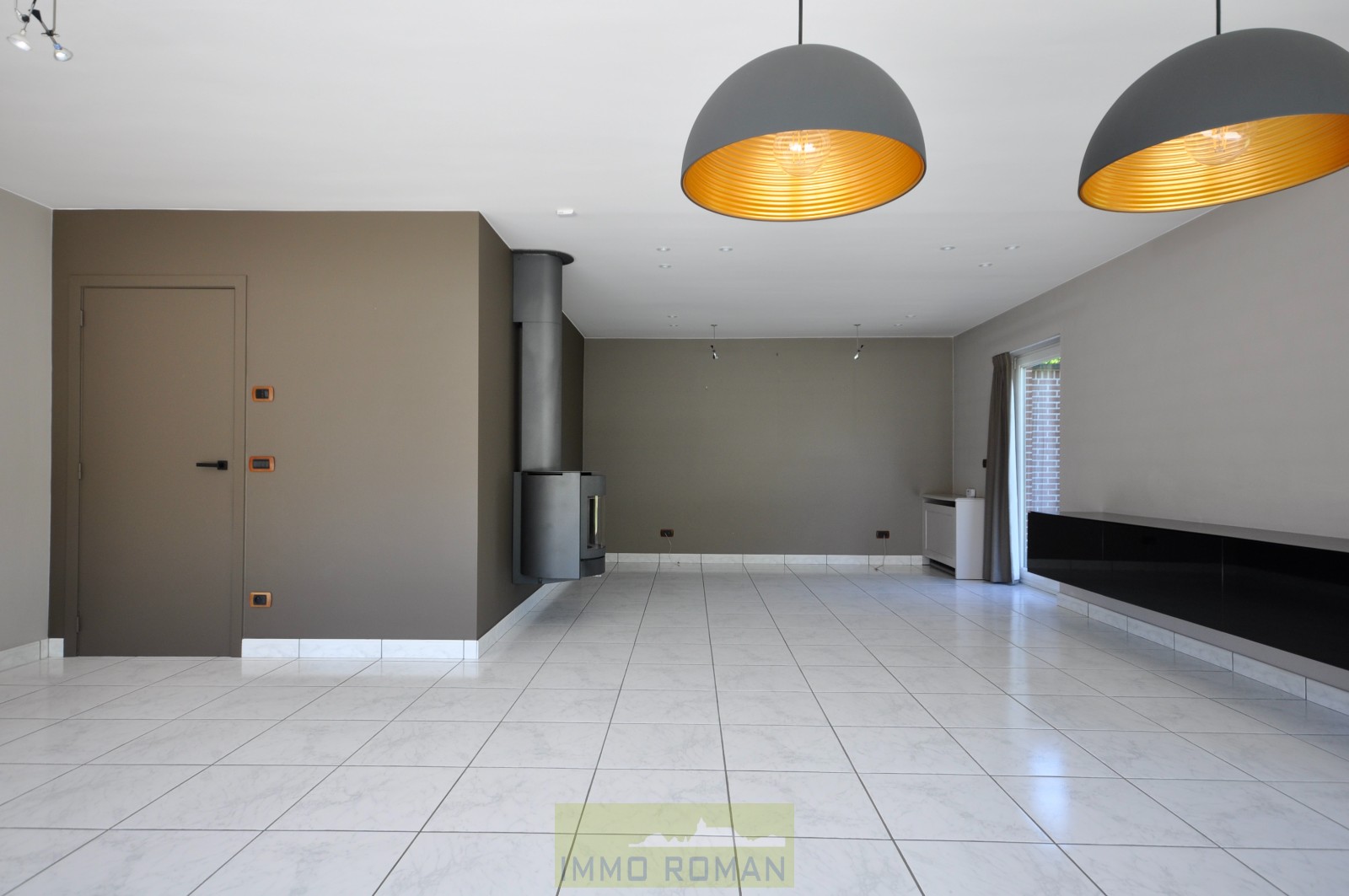 Instapklare ruime villa met bijgebouwen gelegen te Kluisbergen, deelgemeente Ruien - foto 4