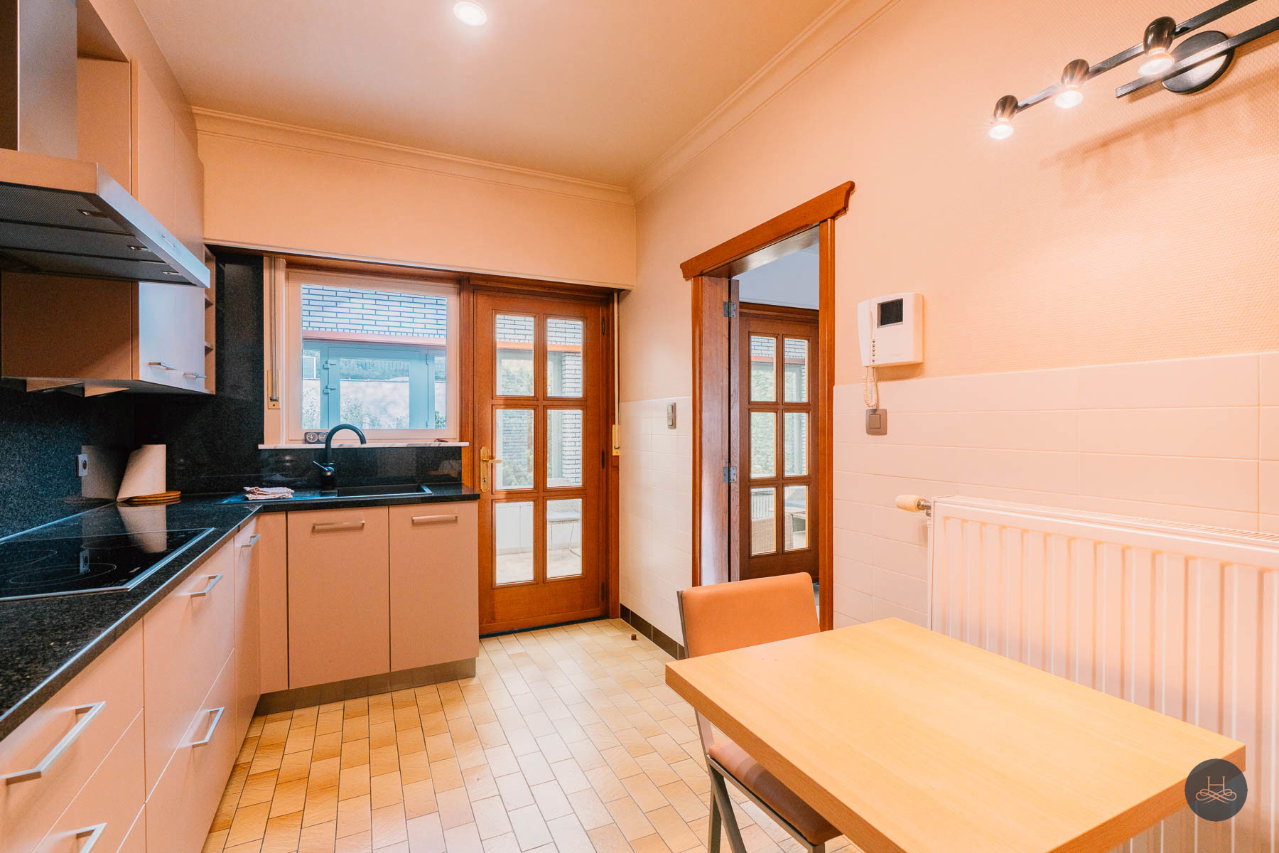 Ruime open bebouwing met grote garage en tuin in Keerbergen - foto 5