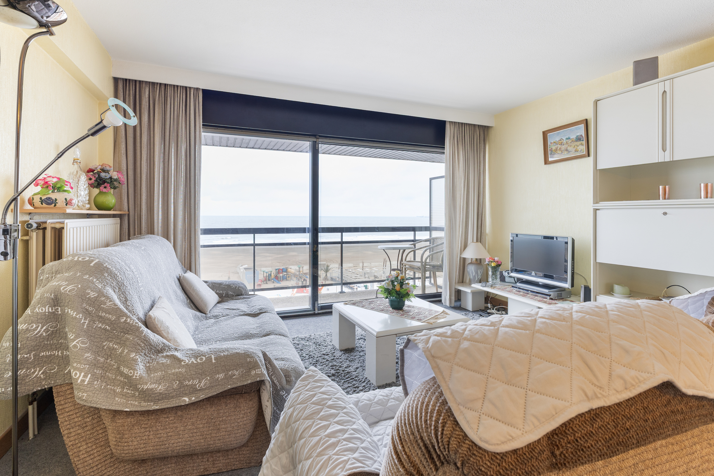 HUREN | Appartement met terras, 2 slaapkamers en zeezicht - foto 2