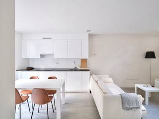 EPC: BMobility Score: 9.5/10In the charming Borreputsteeg, you will find this exceptional home, ideally located in the vibrant center of Ghent. Here...