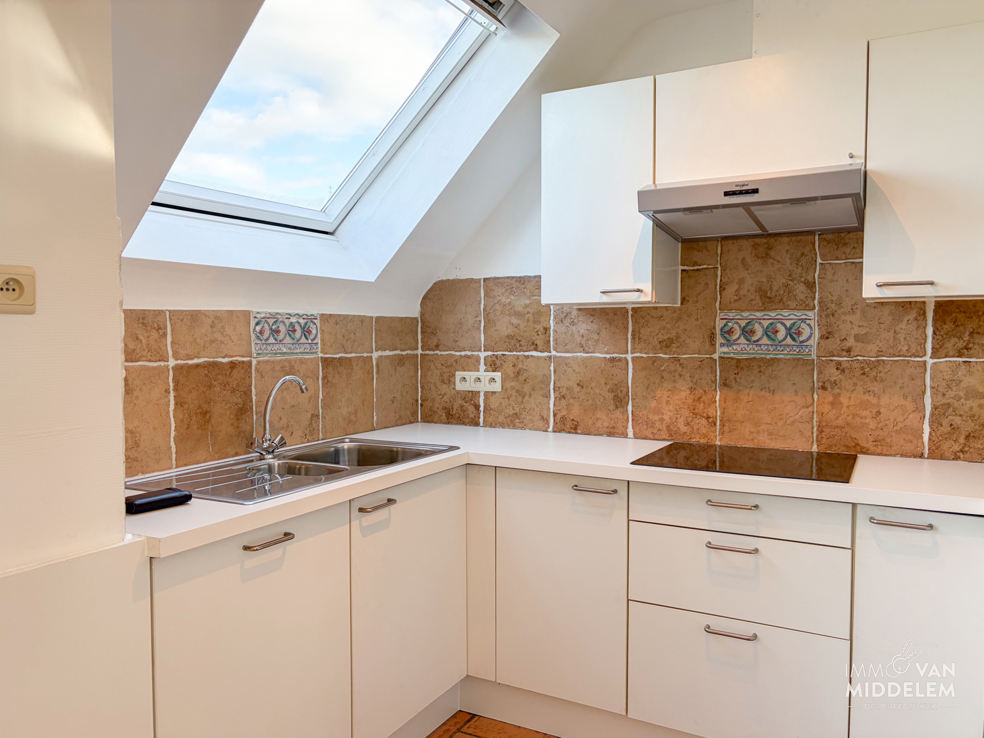DUPLEXAPPARTEMENT MET 4 SLAAPKAMERS EN DUBBELE GARAGE - foto 5