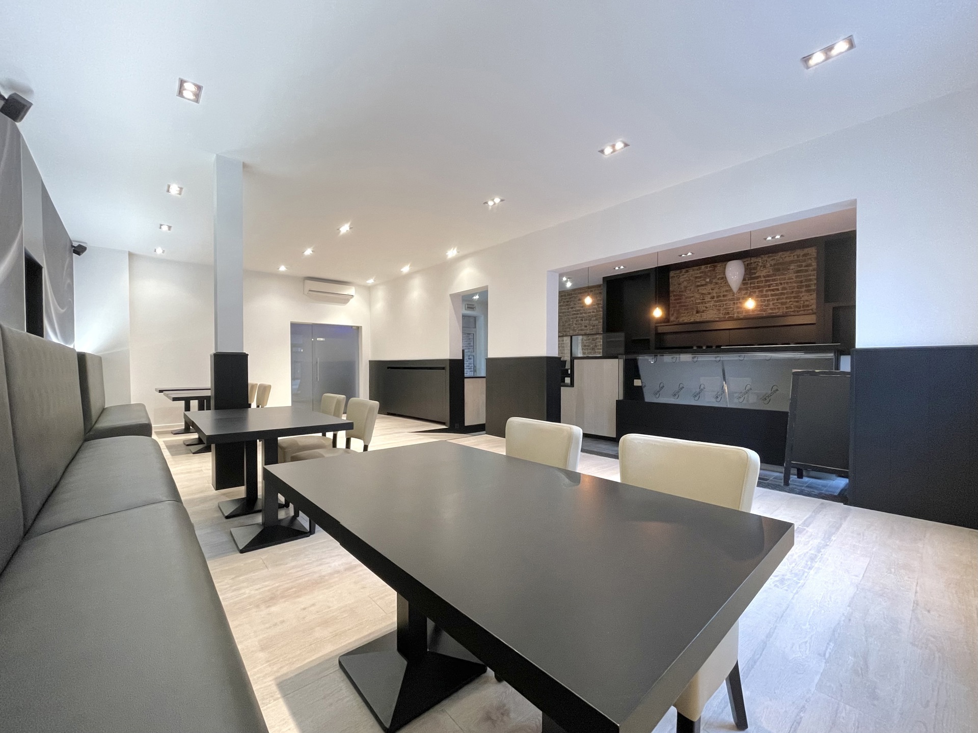 Handelspand met woonst op commerciële ligging! - foto 3