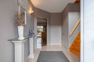 Zeer verzorgde en aangename woning op mooi perceel van 1.168 m²4 slpks I EPC C I Elektriciteit goedgekeurdZeer gunstig gelegen in een rustige...