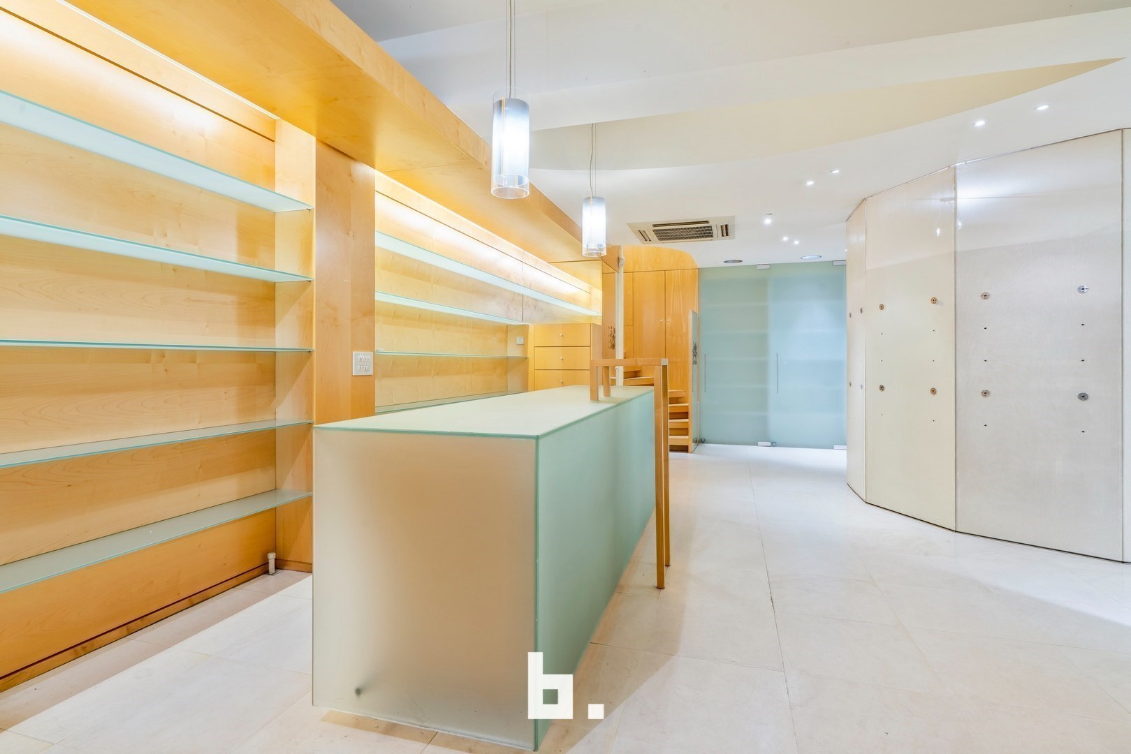 Instapklaar handelspand op centrale toplocatie - foto 3