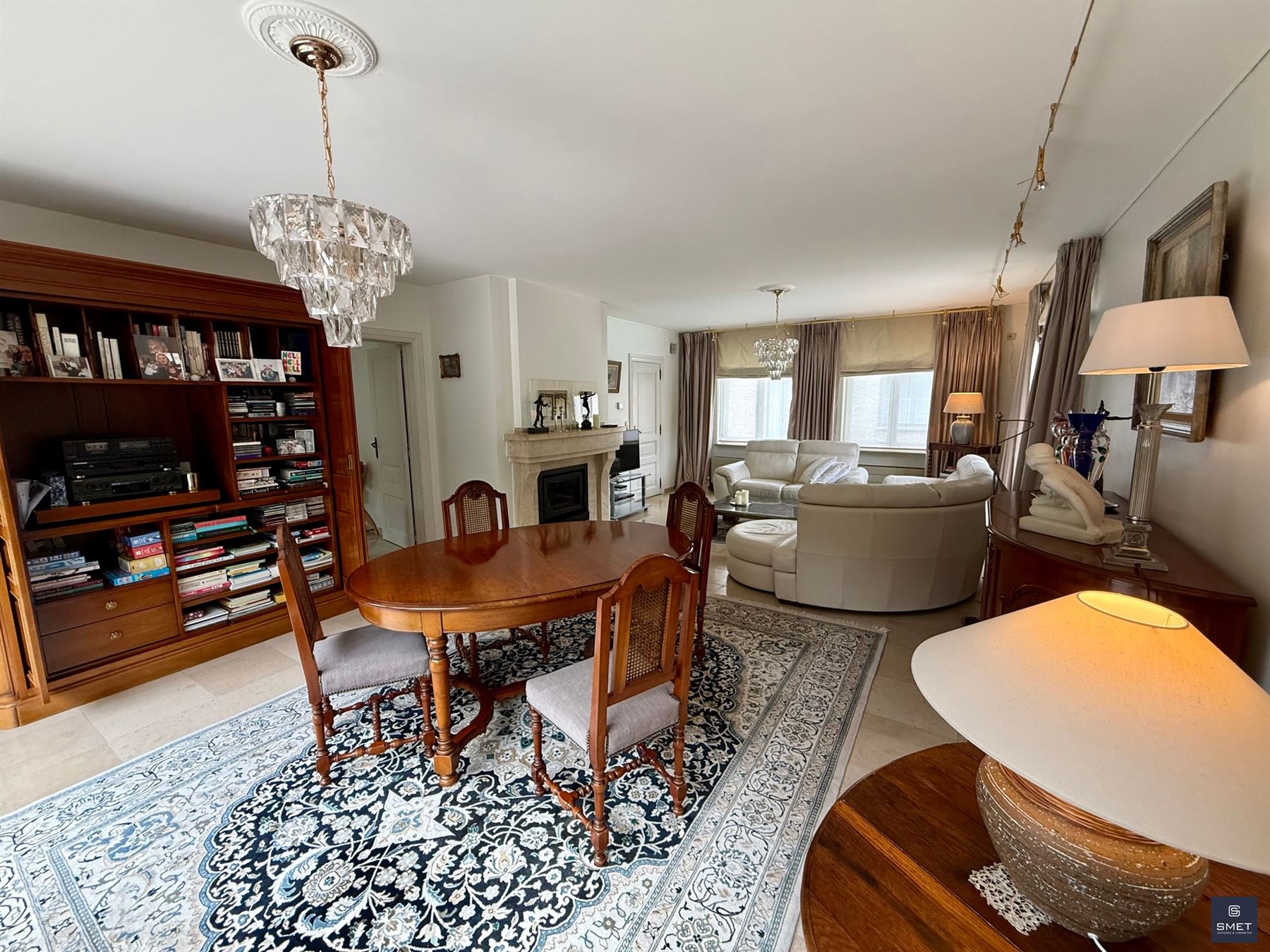 MOOIE VILLA MET 3 SLPKS EN DUB. GAR. OP TOPLIGGING - foto 2