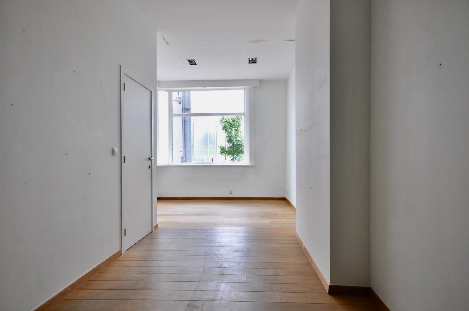 Instapklare praktijk/kantoor/handelsruimte in het centrum van Berchem - foto 4