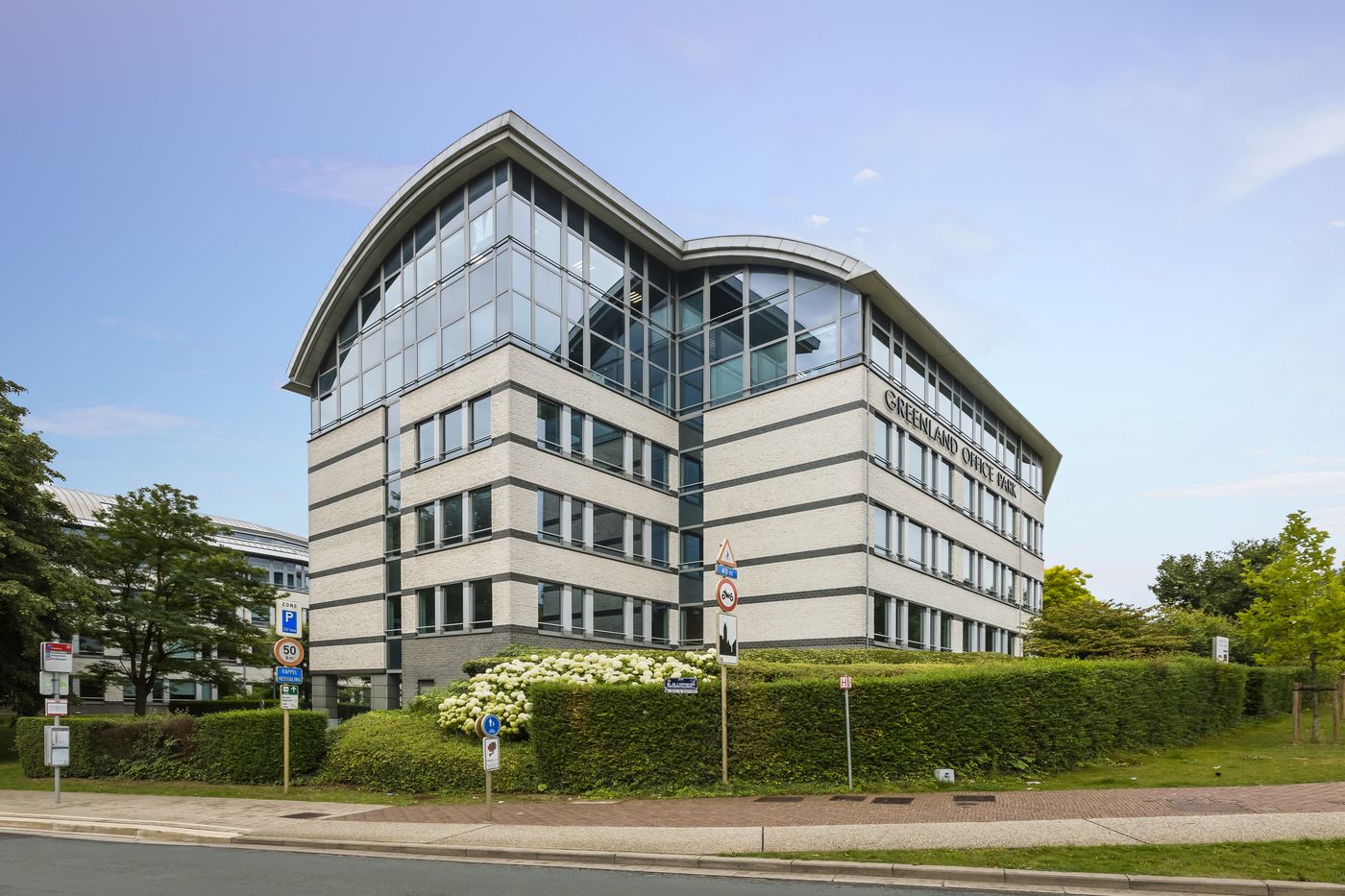 Instapklare kantoor van 613 m² op 2 min van de R0 te Jette - foto 2