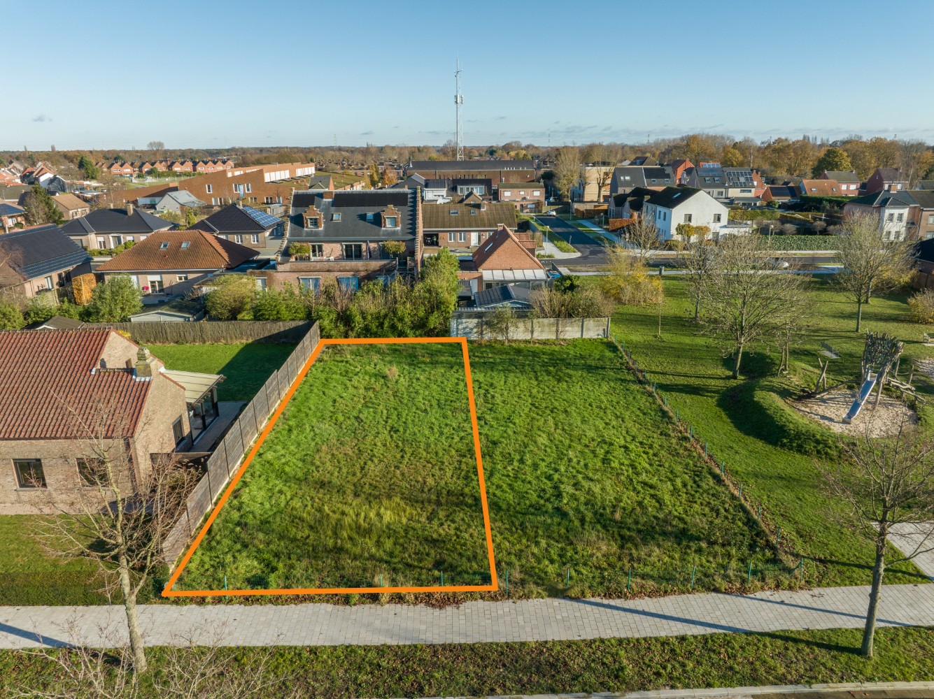Prachtig gelegen bouwgrond van 320m² voor HOB met garage te Berendrecht - foto 2