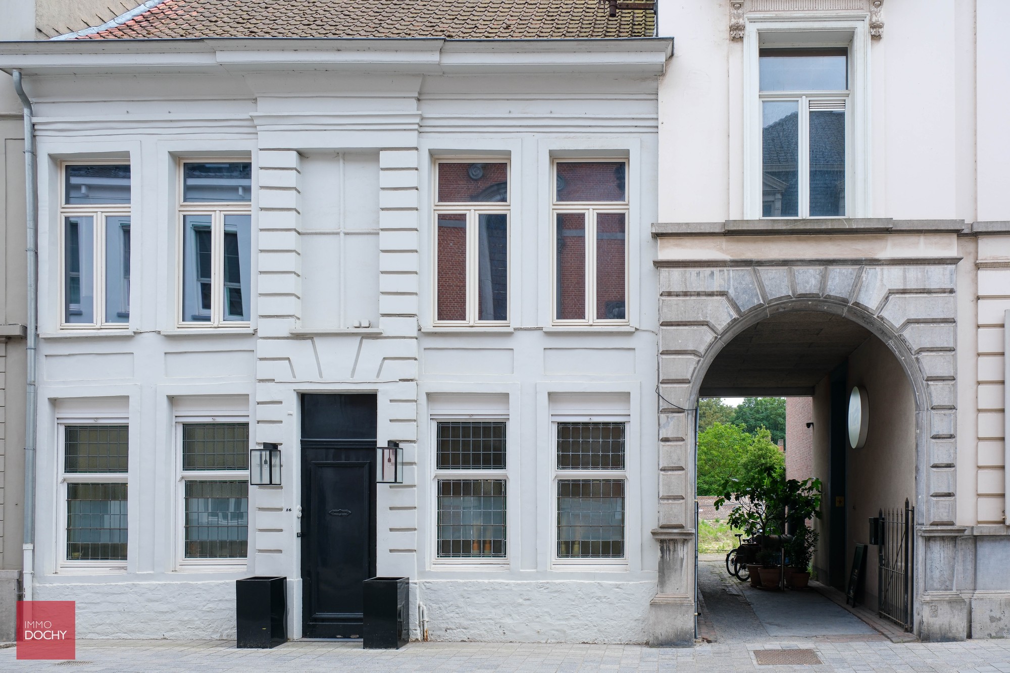 Hippe instapklare stadswoning centrum Kortrijk palend aan Begijnhofpark - foto 2