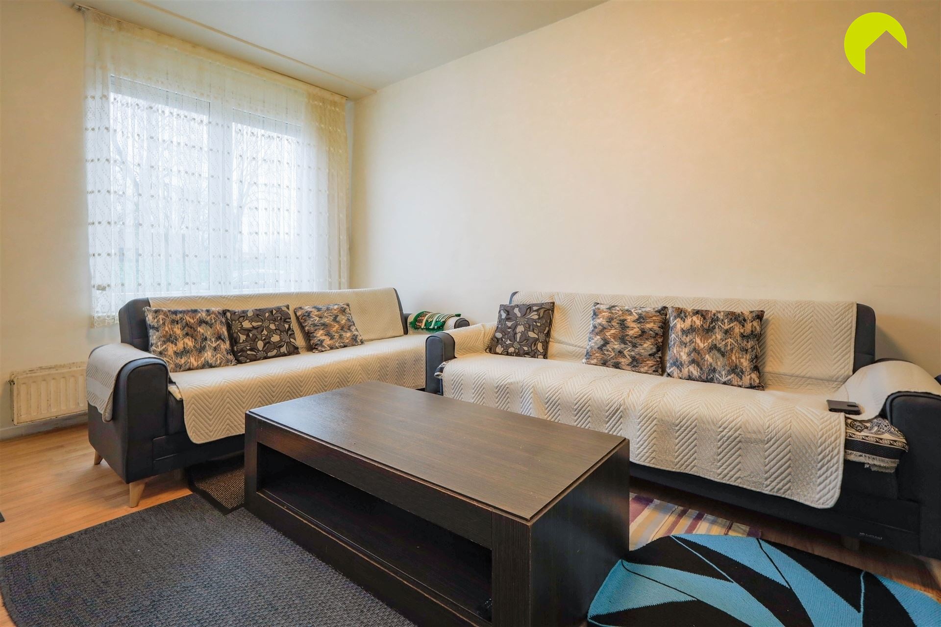 Ruime woning met mogelijkheden te koop - foto 2