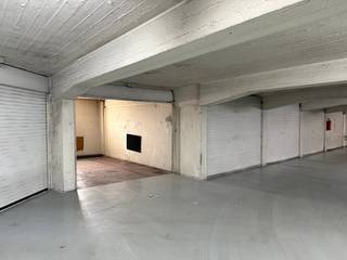 Garage sécurisé à vendre à Ostende. Ce box de garage facilement accessible (n° 181) est situé au huitième étage du Parking Ritz, dans un...