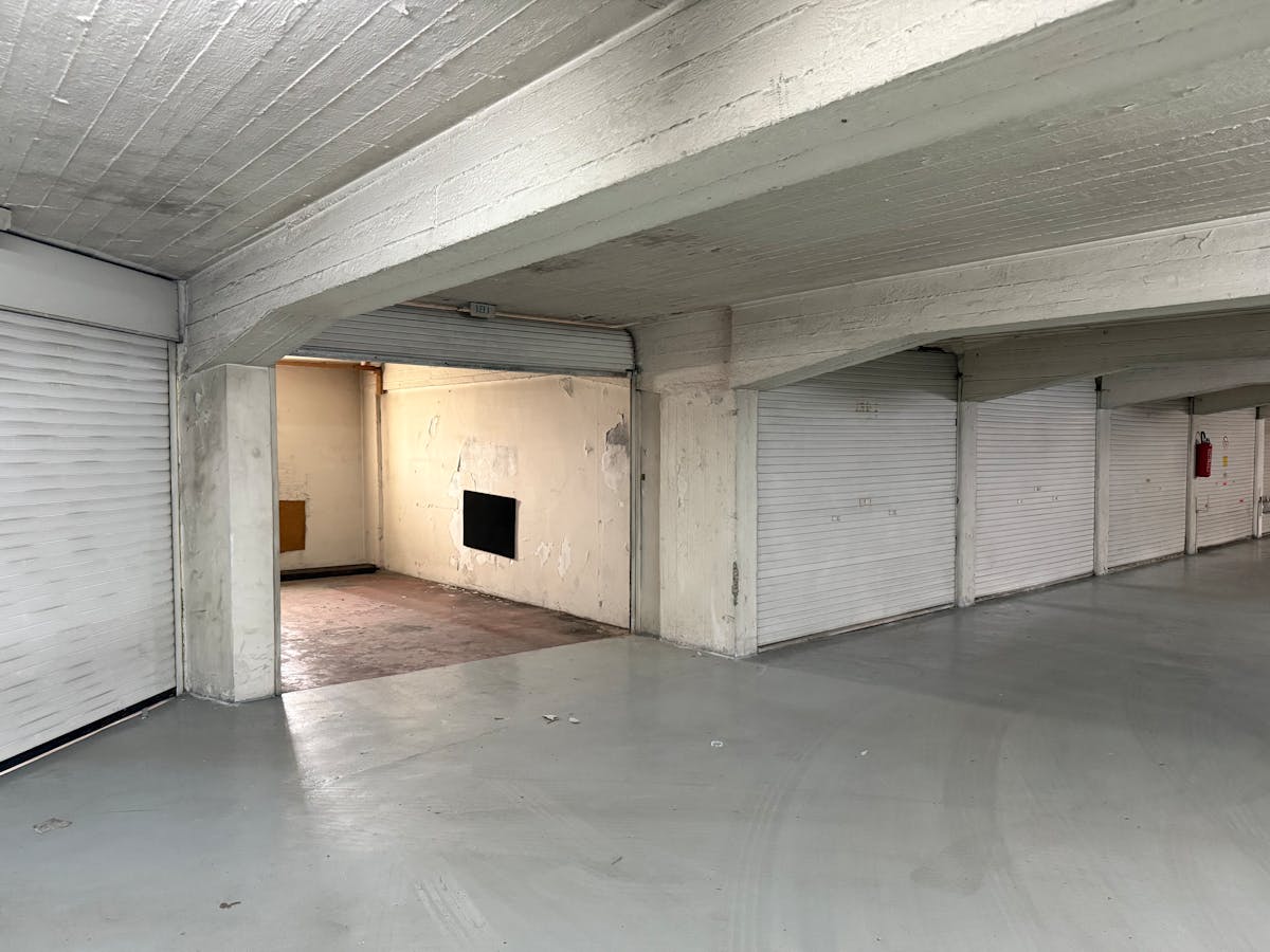 Garage box à vendre dans le centre-ville d'Ostende - photo 3
