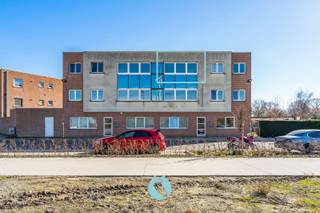 Lichtrijk appartement gelegen op de tweede verdieping van residentie 'Veenakker', gebouwd in 2004.Gelegen op een toplocatie nabij openbaar vervoer,...