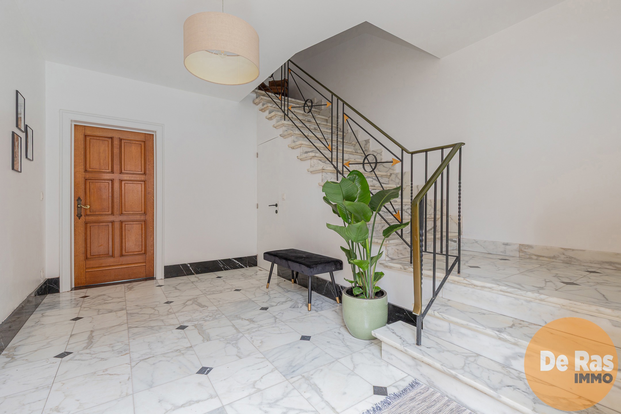 WETTEREN - Ruime instapklare woning met grote garage - foto 3