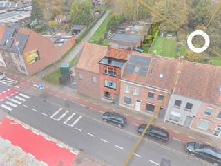 Deze centraal gelegen woning combineert comfort, ruimte en een uitstekende ligging! Bij het binnenkomen tref je een uitnodigende inkomhal die...