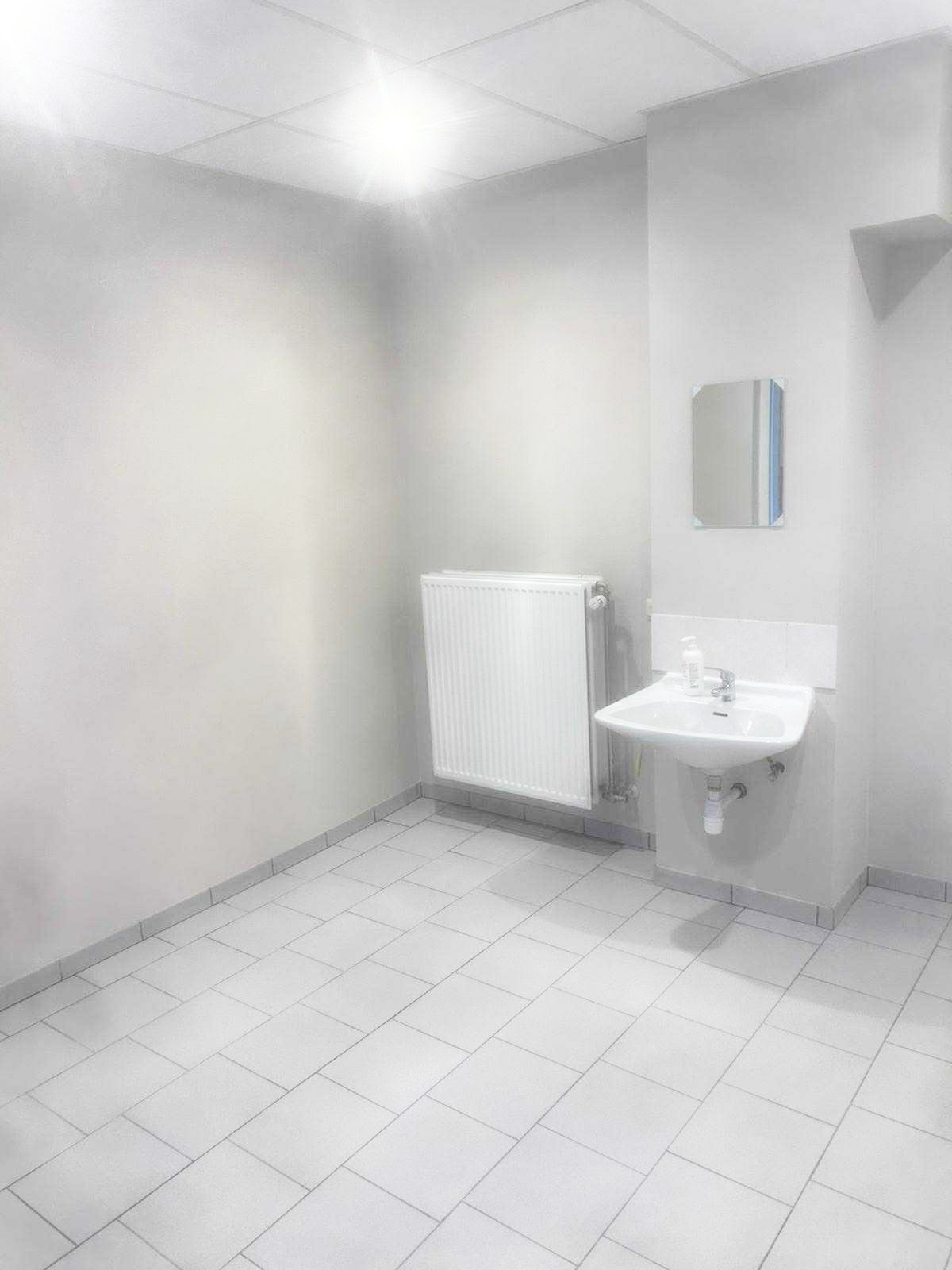 KARAKTERVOL INSTAPKLAAR COMMERCIEEL GELIJKVLOERS  - foto 3