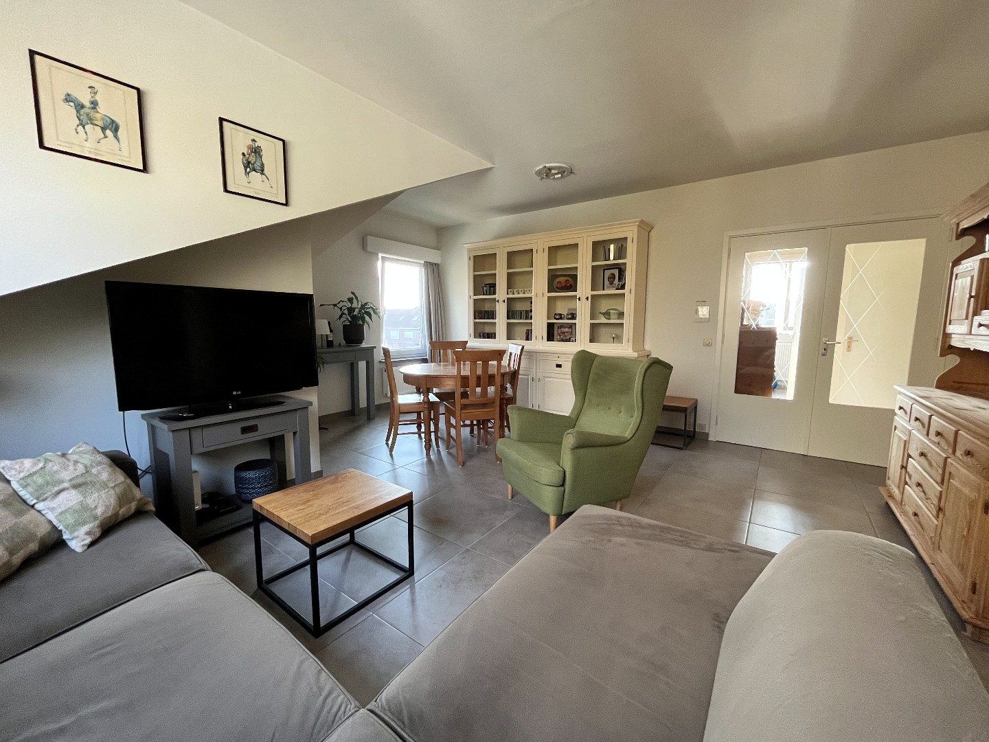 Hedendaags appartement met garage - foto 4