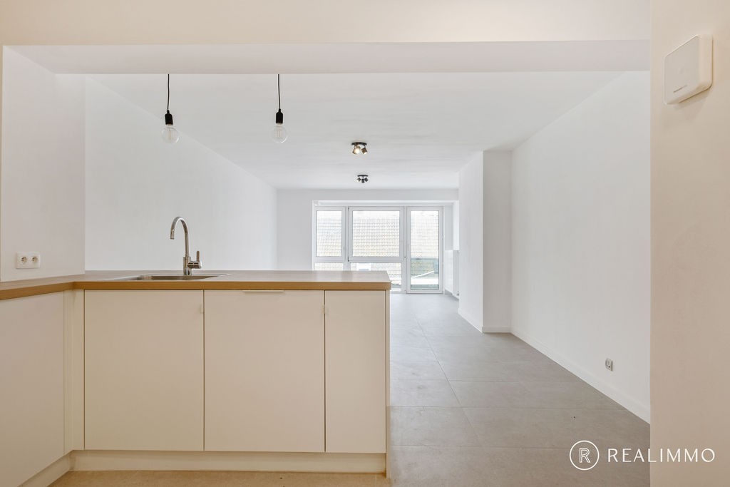 Gerenoveerd 2-slaapkamerappartement met verhuurpotentieel in L’Escale - foto 2
