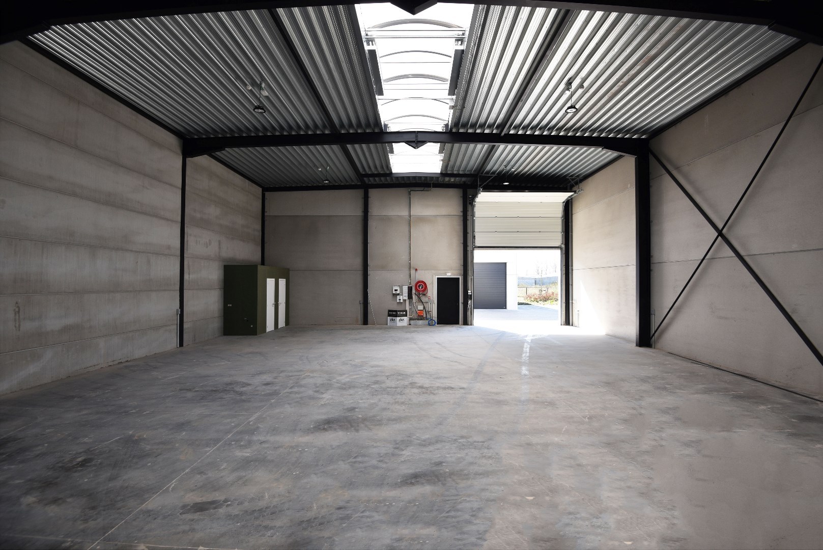 Goed gelegen nieuwbouw KMO-unit 267m² te Eeklo - foto 3