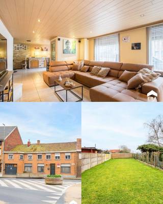 <p><strong>Ruime gezinswoning te koop in Krombeke</strong></p>
<p><strong>Over de woning</strong><br />In het centrum van Krombeke vind je deze ruime gezinswoning met grote tuin, ideaal voor wie ruimte, rust en dorpsleven wil combineren. De woning biedt veel potentieel om naar eigen smaak te renoveren zonder grote werken.</p>
<p><strong>Locatie en Omgeving</strong><br />Rustige ligging in het levendige dorpscentrum, op wandelafstand van winkels, scholen en openbaar vervoer.</p>
<p><strong>Indeling van de Woning</strong><br />Droge kelder.<br />Gelijkvloers: inkomhal, ruime leefruimte met pelletkachel, open keuken, wasruimte met douche, berging, apart toilet, veranda met pelletkachel en ruime garage.<br />Verdieping: nachthal, vier slaapkamers, badkamer met bubbelbad en toilet.<br />Buiten: bijgebouw, koterij, terras en tuin van ca. 177 m².</p>
<p><strong>Energiezuinigheid</strong><br />EPC-label F – renovatieverplichting van toepassing. Verwarming mogelijk via stookolie of pelletkachel.</p>
<p><strong>Troeven van deze woning</strong></p>
<ul><li>
<p>Centraal gelegen in Krombeke</p>
</li><li>
<p>Vier slaapkamers</p>
</li><li>
<p>Grote tuin en ruim terras</p>
</li><li>
<p>Veranda en ruime garage</p>
</li><li>
<p>Renovatiemogelijkheden naar eigen smaak</p>
</li></ul>