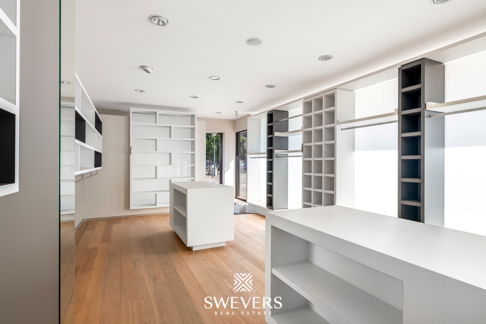 Fantastische handelsruimte met woonst op toplocatie - foto 4