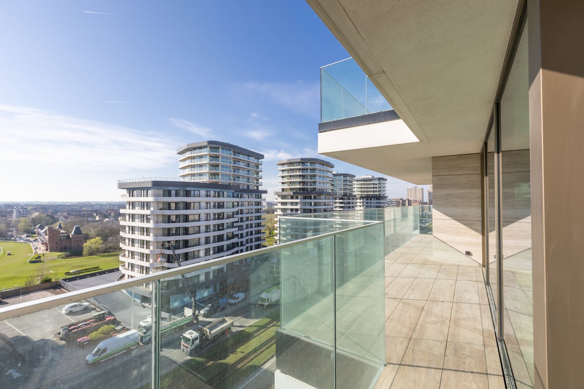 TROON 17 in Ostend - photo 4