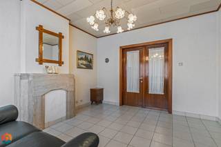 Op een uitstekende locatie in een rustige straat te Werchter bevindt zich deze op te frissen woning met 3 slaapkamers op een prachtig perceel...