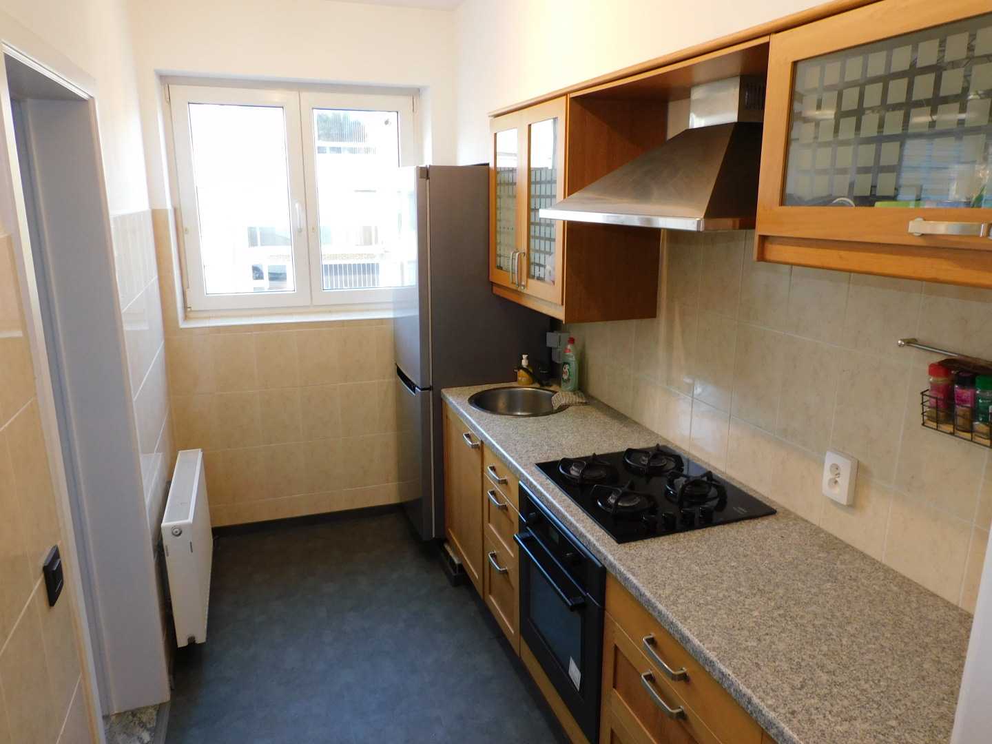 Appartement te koop in Merksem met 2 slaapkamers - foto 3