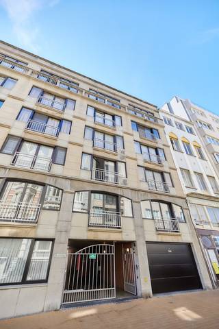 PARKING COUVERT DANS LA RÉSIDENCE ATLANTIC<br />Dans la résidence Atlantic, située au calme et au centre de la ville, nous vous proposons un parking couvert situé au niveau sous-sous-sol de la résidence Atlantic.<br />Les voitures électriques ne sont pas autorisées.