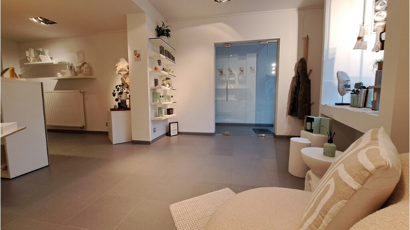 Instapklare handelruimte te huur in de Moerkerkse Steenweg in Sint-Kruis Brugge - foto 2