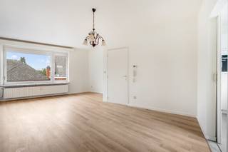 Instapklaar appartement met 2 slpks en lift in centrum Balen Belangrijkste troeven: - Perfect instapklaar met mooie ruimtes- Nieuwe keuken, badkamer,...