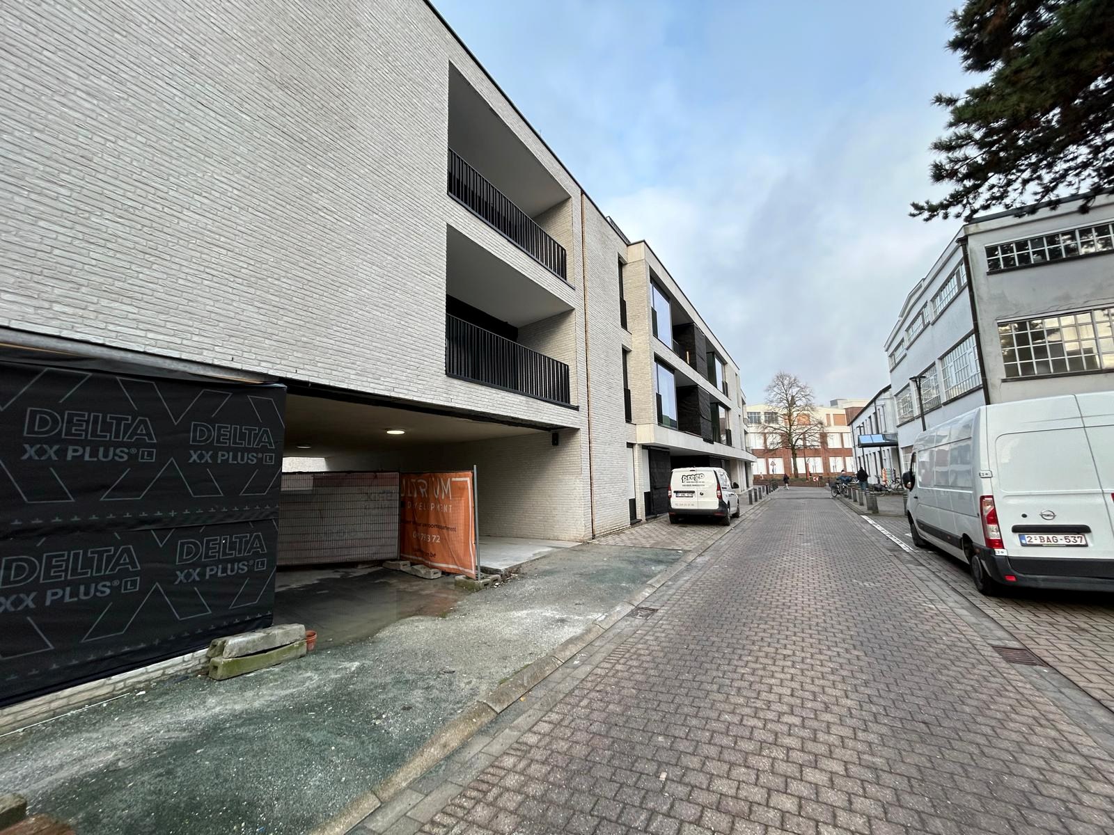 Apartment for rent in Mol with 2 bedrooms - photo 1