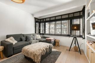 Knokke: Instapklaar appartement met 2 ruime slaapkamers op topligging te koop in Knokke. Ontdek dit instapklare 2-slaapkamerappartement, gelegen op...