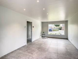 Ce bungalow entièrement rénové est situé à la périphérie d'Ypres, dans un endroit calme et facilement accessible. Grâce à la récente rénovation,...