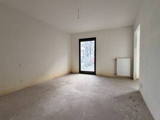 ANTWERPEN - Harmonie: Ruim casco duplexappartement (195m²) met terras. Gelegen op de hoek van de Haringrodestraat en Zonnewijzerstraat.Ruim...