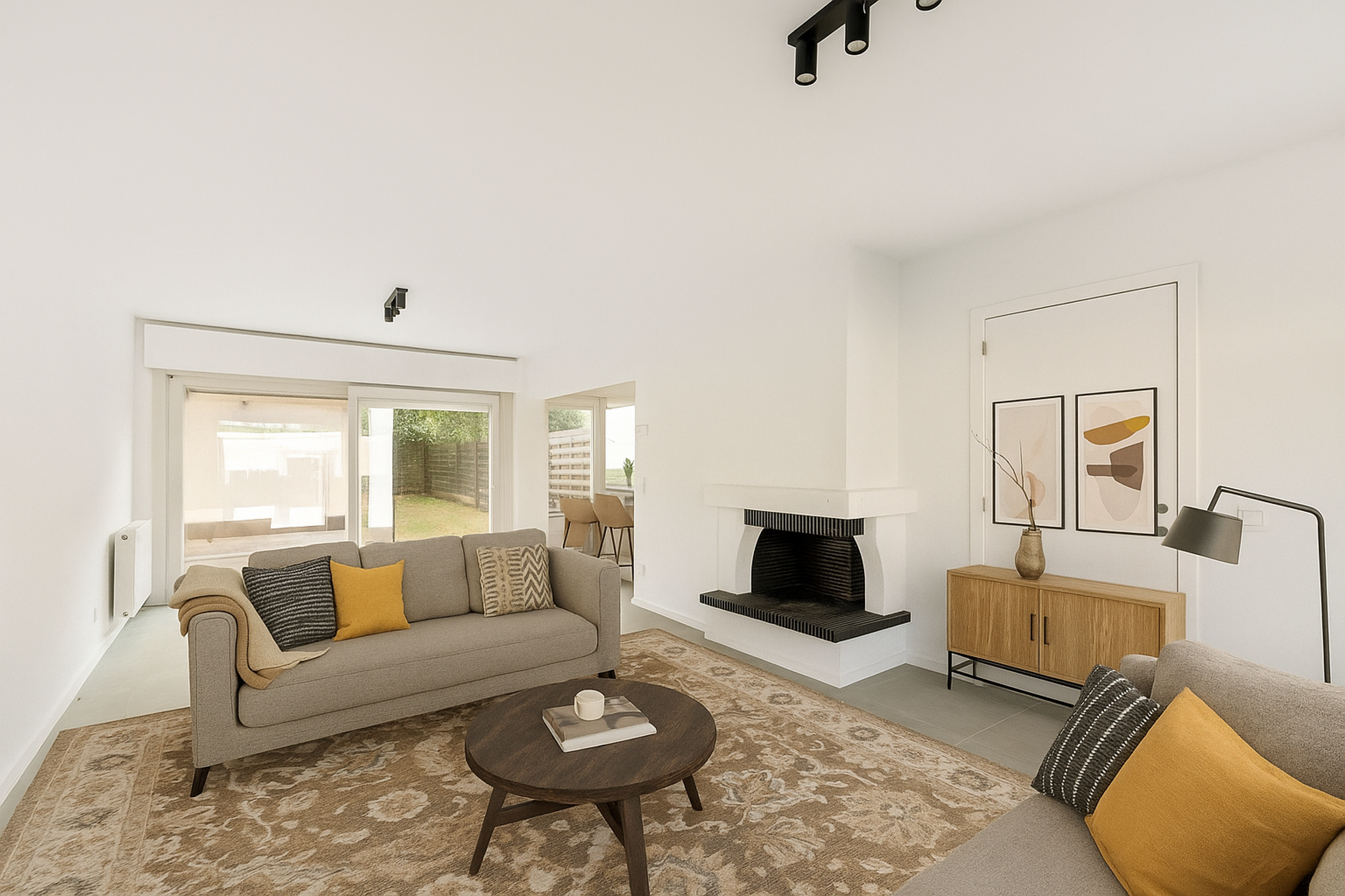Volledig GERENOVEERDE woning met ZONNIGE TUIN en 3 SLK - foto 2