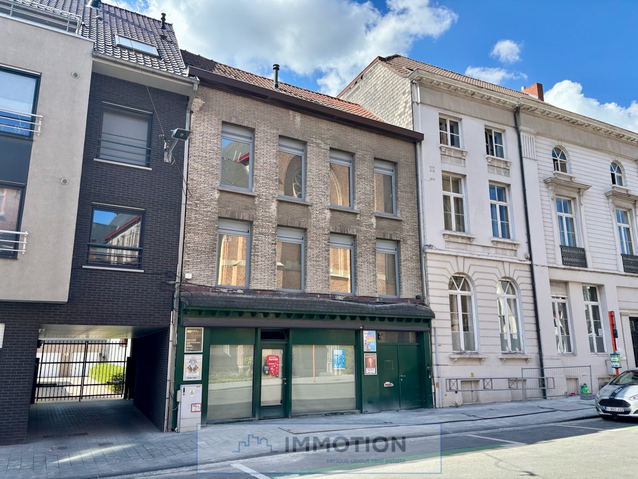 Investeringseigendom in centrum Kortrijk - multifunctioneel pand - foto 1