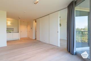 In de residentie Beukenhof, in het hartje van Oostduinkerke, vinden we deze moderne assistentieflat terug.De residentie staat in nauw contact met de...
