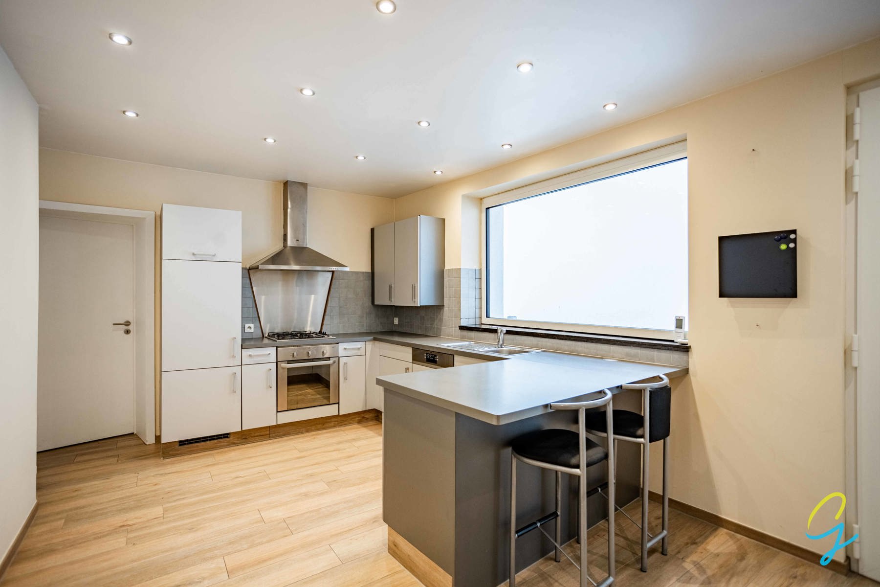 Volledig gerenoveerde woning met tuin en garage te koop in Lede - foto 5
