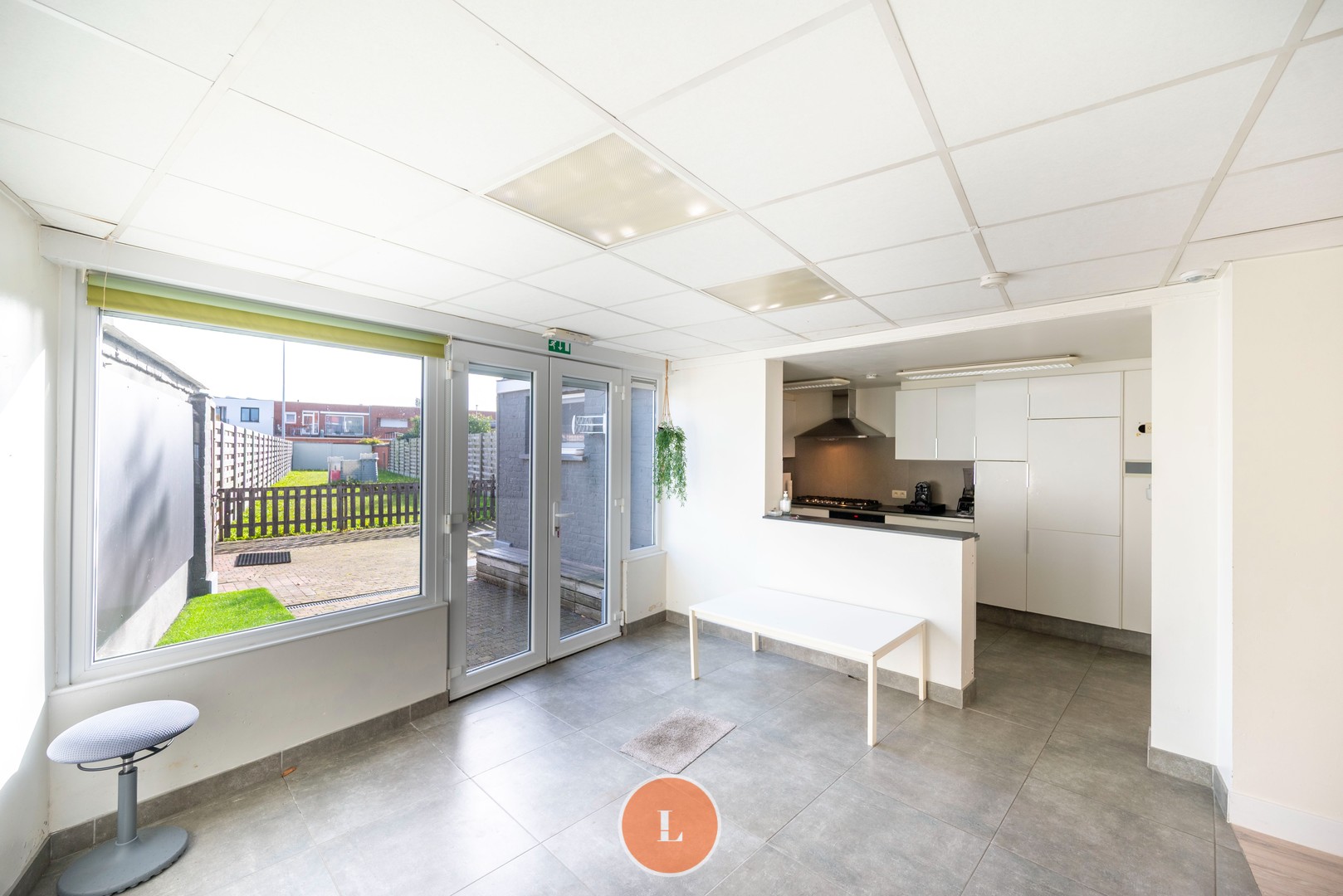Te koop ruime halfopen woning met 4 slaapkamers en uitweg te Sint-Eloois-Winkel. - foto 5