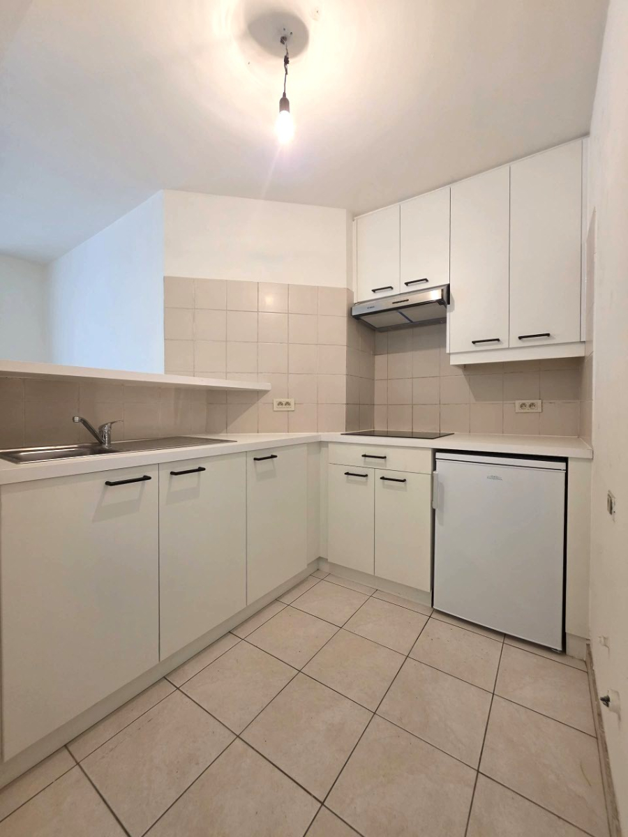 Instapklaar gelijkvloers appartement met 2 slaapkamers en parking te Bredene Duinen - foto 4
