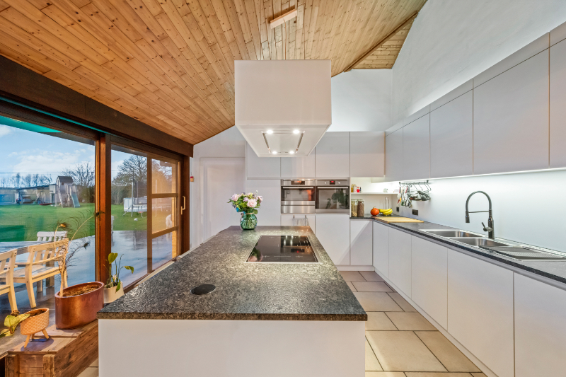 Maison à vendre à Oostnieuwkerke avec 5 chambres - photo 2